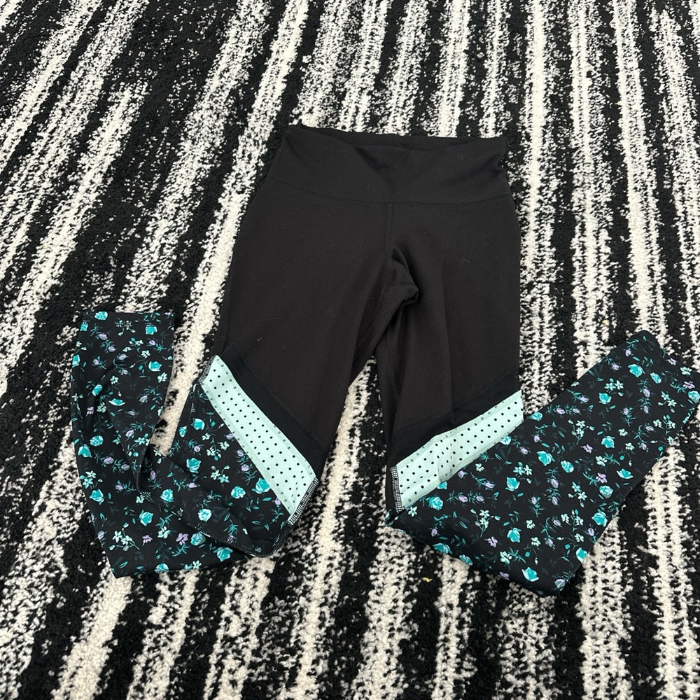 Old Navy Black and Teal Patterned Women’s Leggings